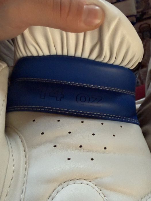 Боксерские перчатки RDX