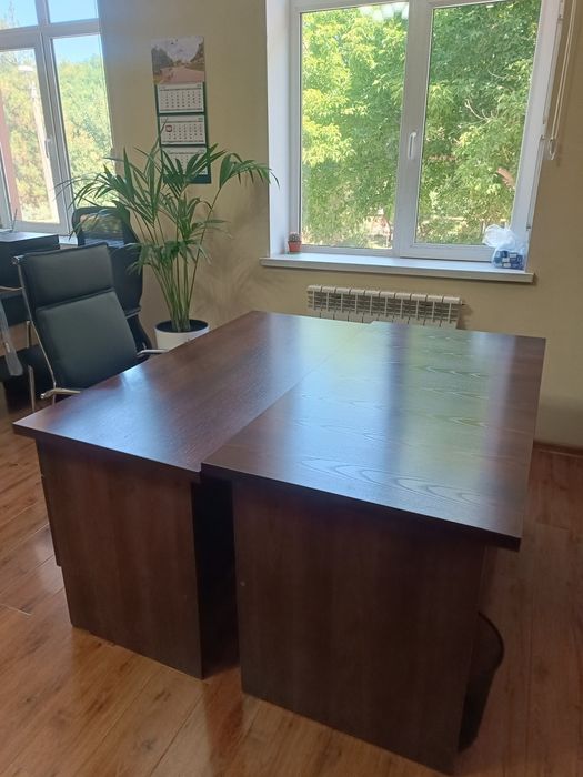 Продаются столы офисные в хорошем состоянии