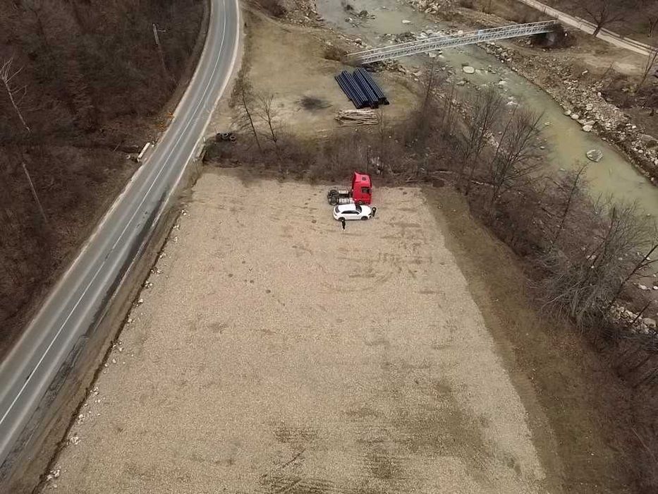 Unic in zona - Teren intravilan DREPT 3300 mp , DN10 , SIRIU