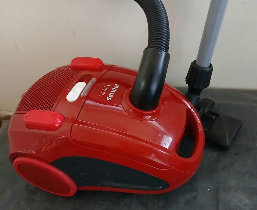 Прахосмукачка PHILIPS 2000W