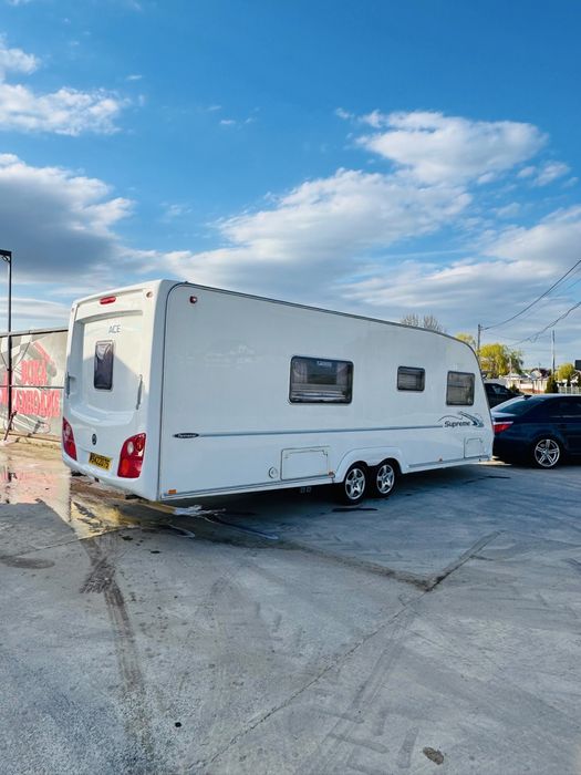 De vânzare – ACE Supreme Twinstar | An 2008 | 4 locuri | Twin Axle | 7,95 m