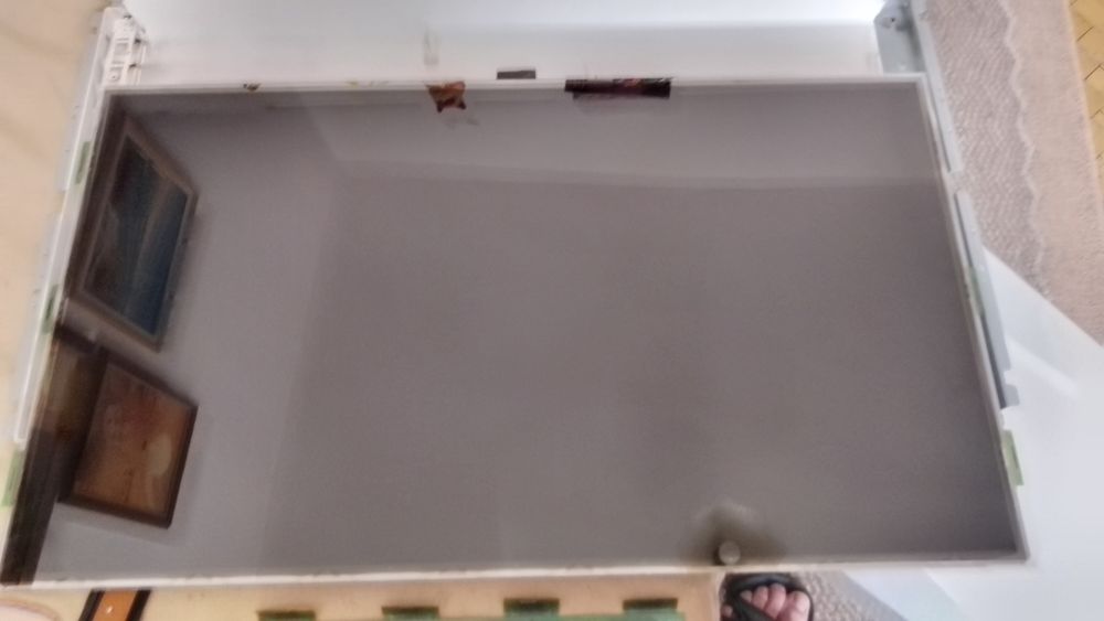 Продавам на части телевизор Panasonic TX-L32U10E
