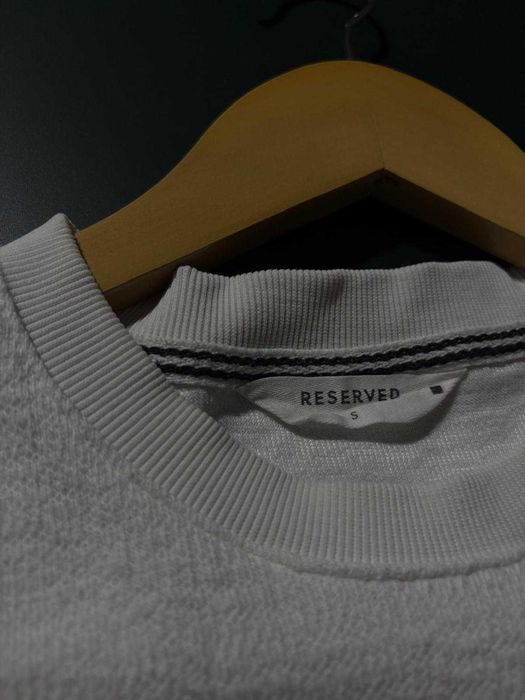 tricou reserved