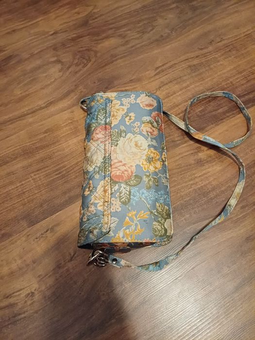 Комплект чанта и обувки на цветя (рози на син фон)36 номер