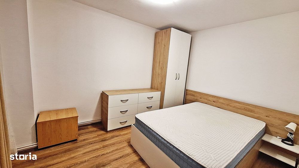 Centrul Civic, aproape de AFI, 3 camere mobilate, 160000 euro