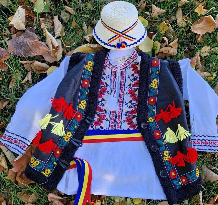 80 lei camasa /ie costum popular national traditional