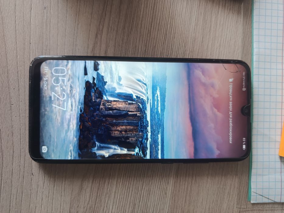 Смартфон Huawei P Smart 2019