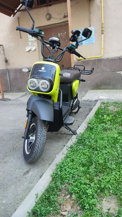 Электроскутер 007