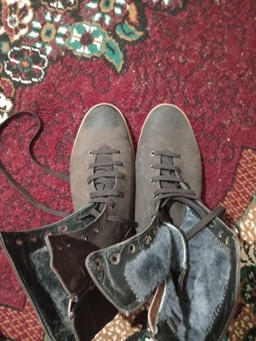 Мужские сапоги продаются