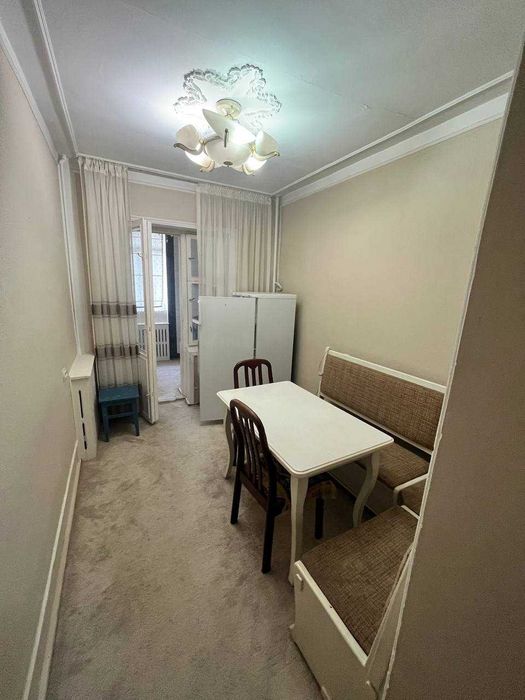 Продам 2-х комнатную кв. 77 серия 2/2/4, кирпичный дом по ул Нукус