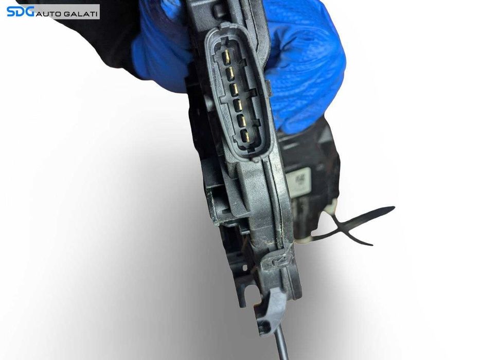 Broasca Incuietoare Usa Portiera Dreapta Fata cu Suport Maner Land Rover Range Rover Sport 2005 - 2013 Cod 8J32-224N02BA GX63203A28-EC 224N02BA 203A28-EC [L9053]