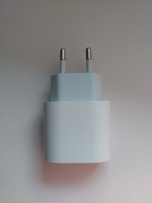 Продам Оригинал адаптер Type C для айфона