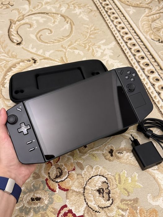 игровая консоль lenovo legion go 1TB в идеальном состоянии