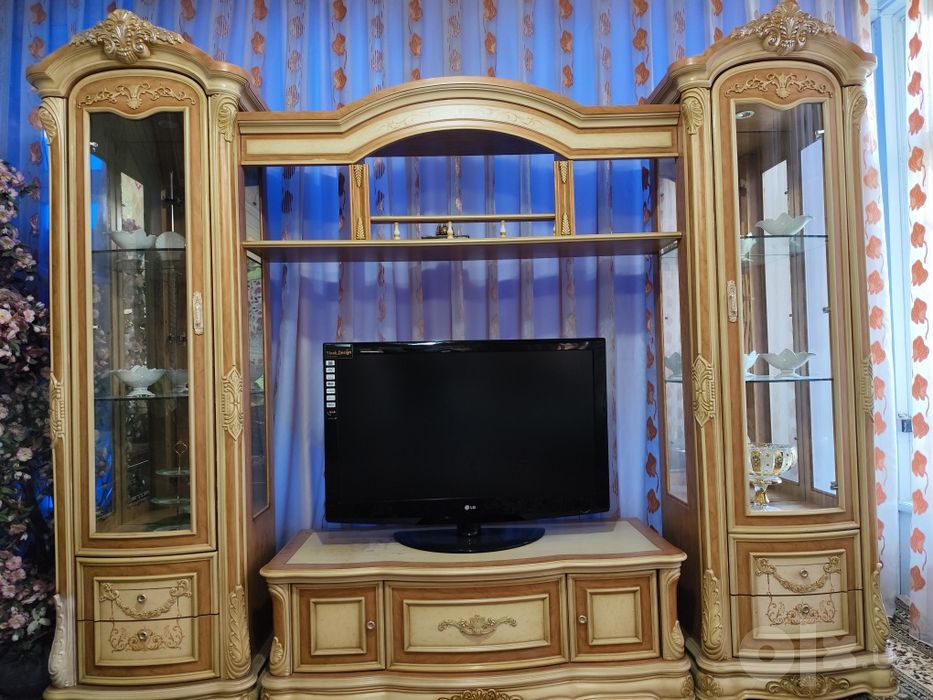 Сервант Оргинал 499 $ срочно сотилади