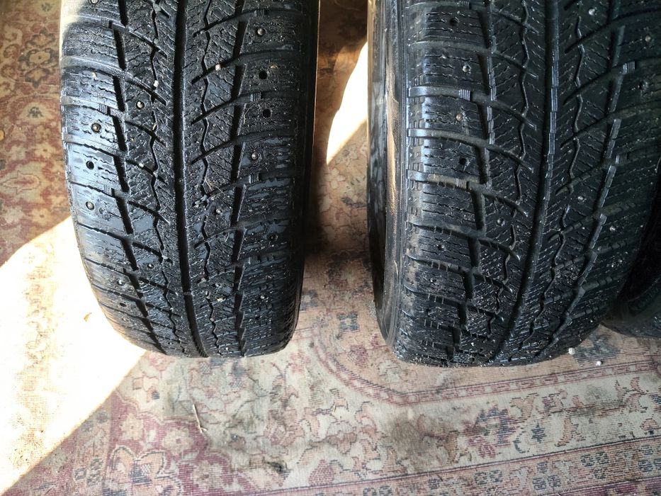 Шины 215/60/16       ,