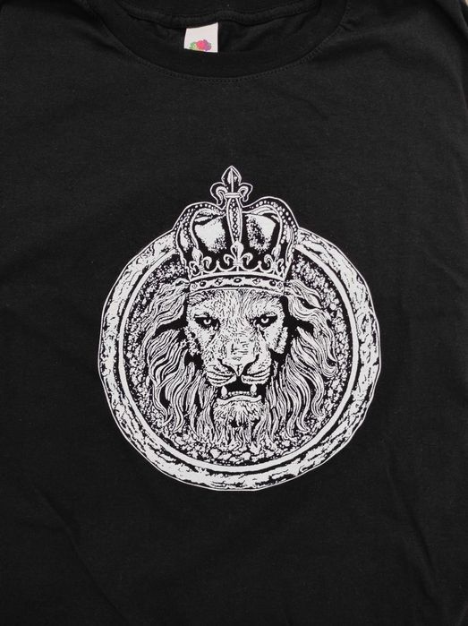 Тениски с уникален дизайн