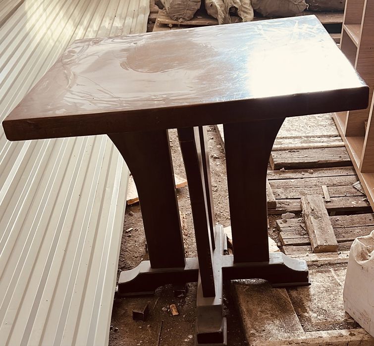 Стол, в хорошем состоянии