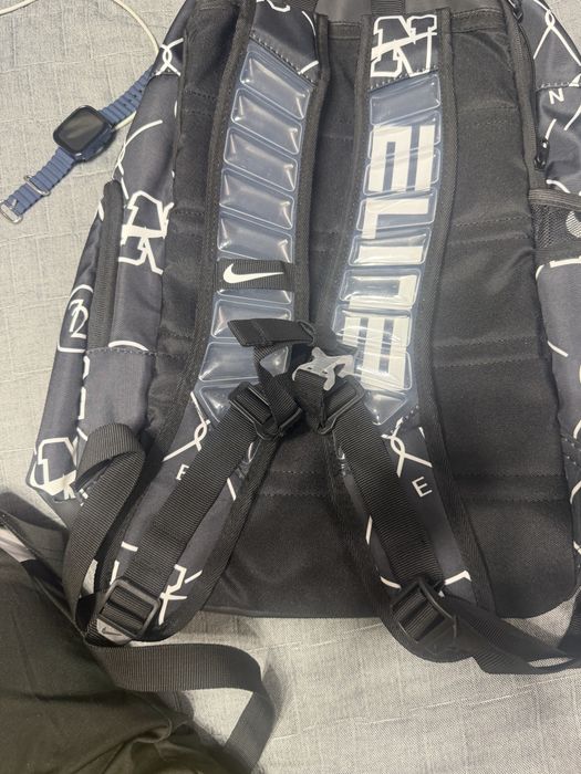 Продам рюкзак найк элит