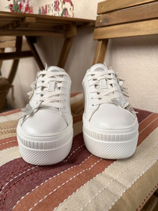 Adidasi albi pentru nunta sau cununie