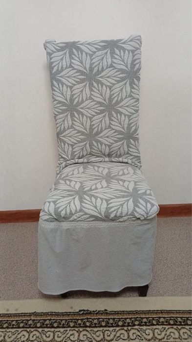 Стулья крепкие, б/у