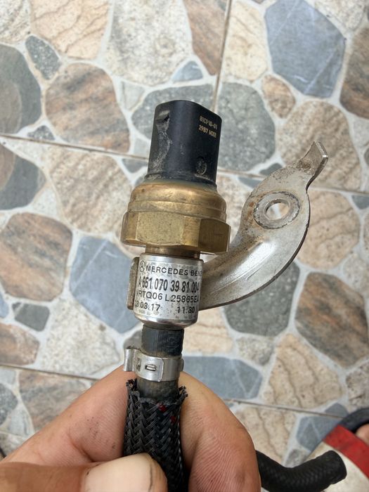 Furtun combustibil mercedes om651
