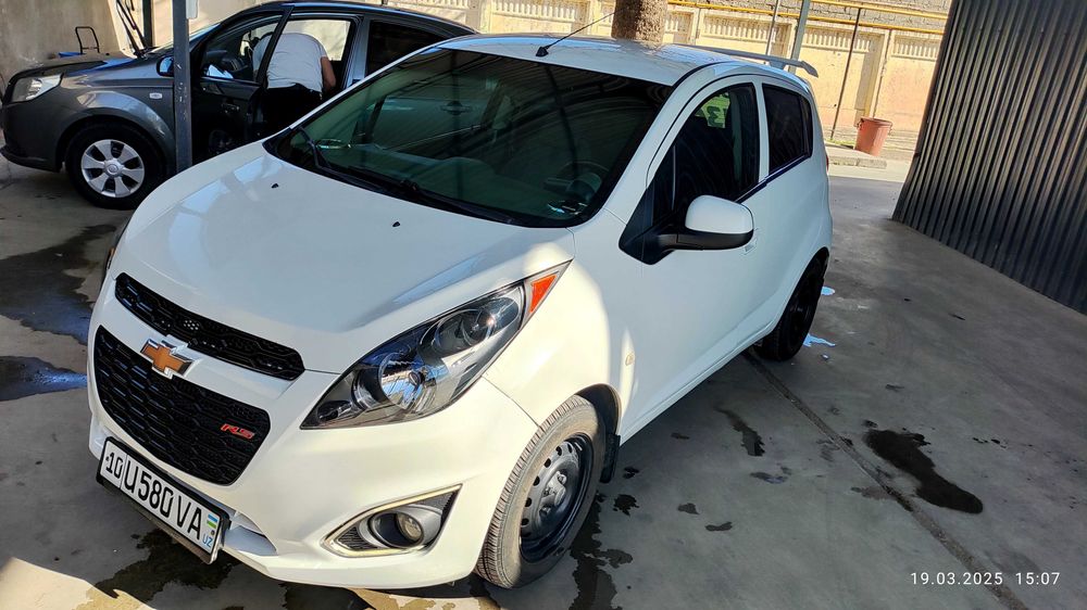 Spark 2014-yil 2 pozitsa Metan gazlari bn