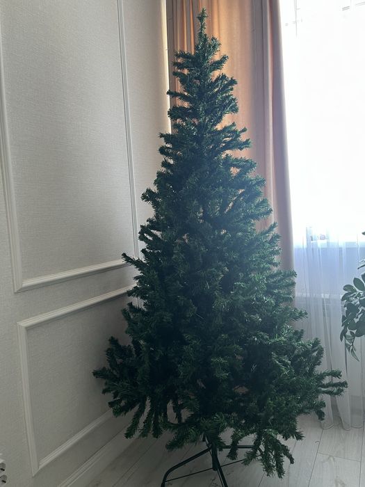 Продам искуственную елку