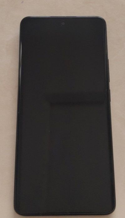 Redmi Note 15 sotiladi 1 oy tutilgan hammasi joyda karobkasi bn