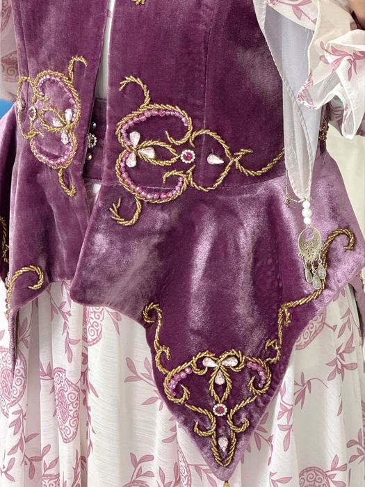 Шәй көйлегі сатылады!