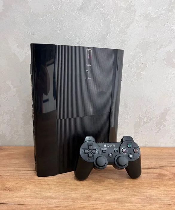 Playstation 3 super slim 500gb 2 ta pult