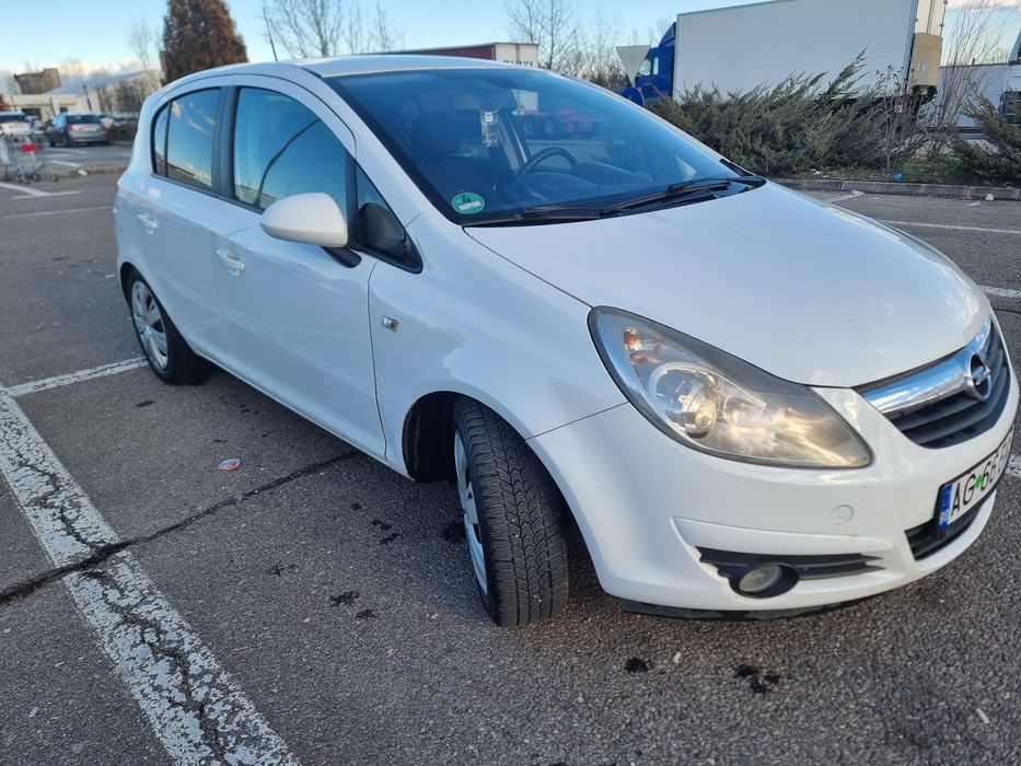 Vand Corsa d 1.7 cdti 125 cai 2009 kit + volanta schimbate  la 250000k