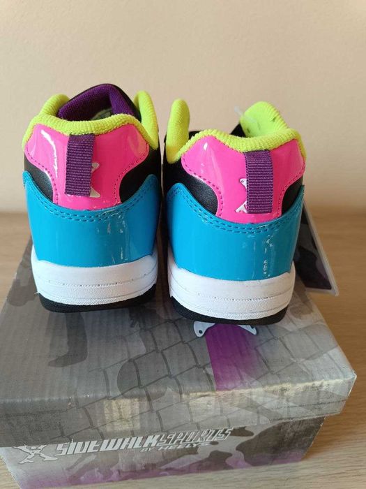 Детски Маратонки Кецове с колелца Sidewalk спортни обувки черно розово