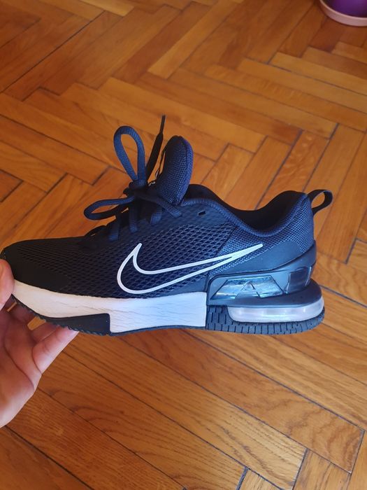 Vand adidasi nike air max..si nike monarch.nr 41