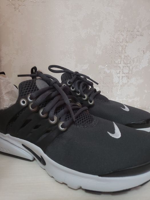 Nike кроссовки Presto,серые,оригинал,женские кроссовки,37.5