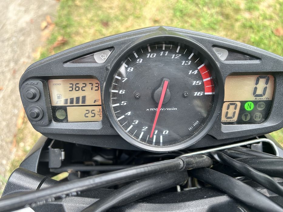 Vand Suzuki Gsr600