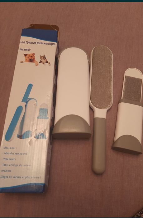 Se vinde peria ptr ciini și pisici.