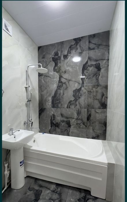 Продается 1в2х комнатная квартира на Авиасозлар 2 (RV)