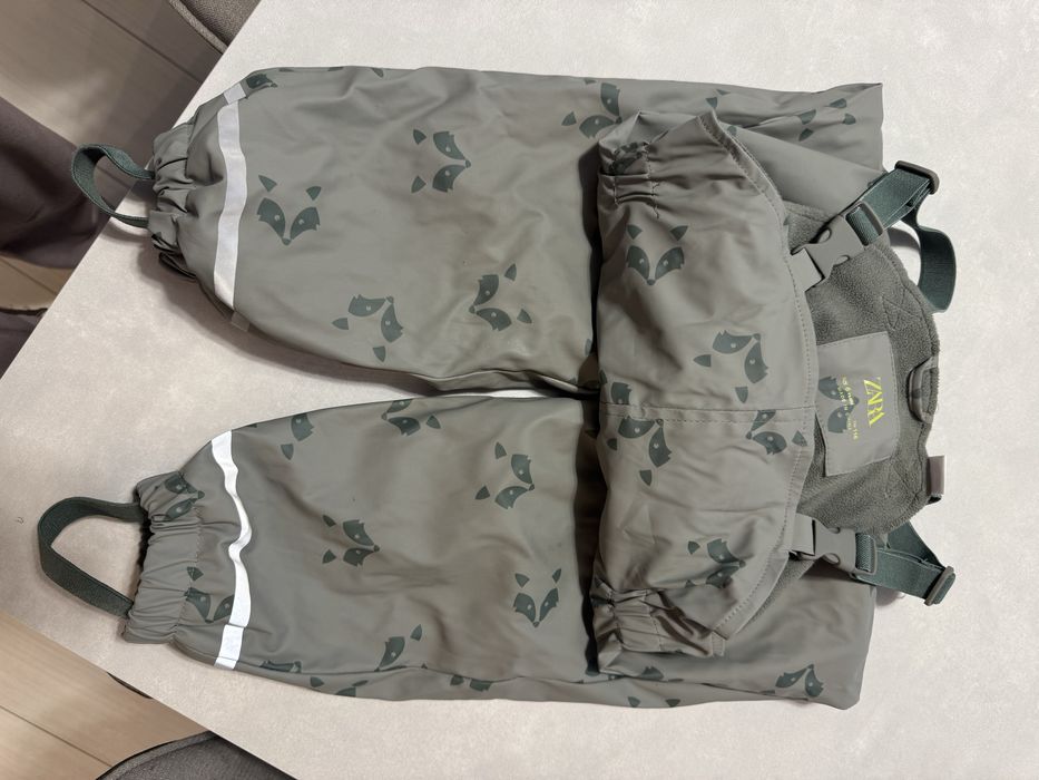 Полукомбинезон зара с подкладкой флис , 110см