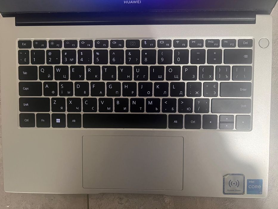 Ноутбук Huawei Matebook
