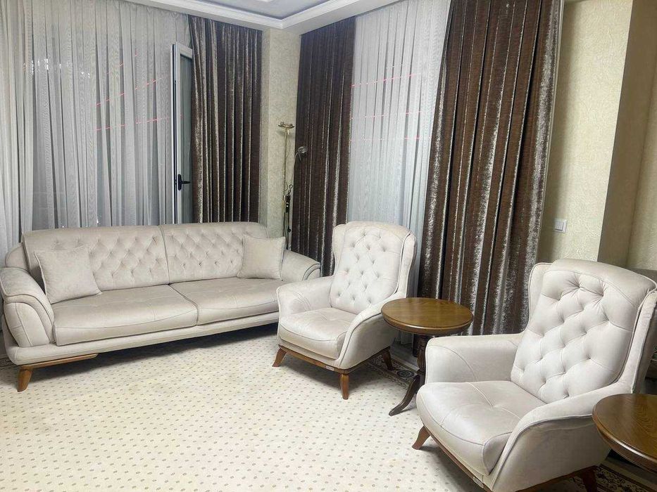 "Ergun" brendining divan-kreslosi sotiladi/Продается диван-кресло