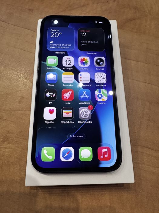 Продавам  iPhone 13 , 128 GB