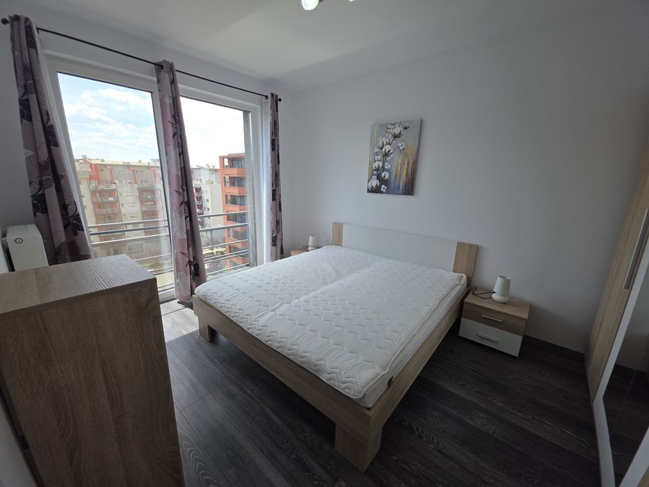 Iris 7, 2 camere decomandat, luminos, etaj 7, view superb, parcare subterană, Aradului