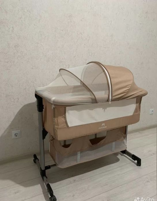 Приставная кроватка, манеж. Ining baby