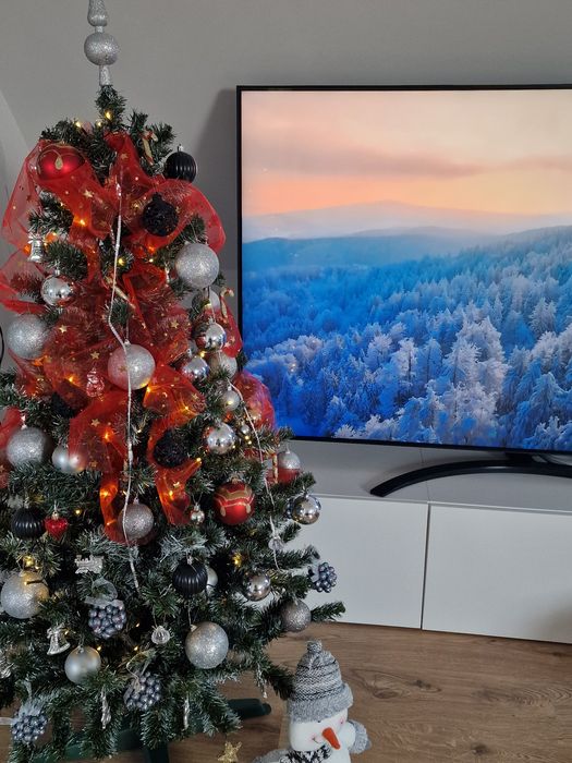 Коледна елха 150 см с лампички и украса / Високо качество/ заскрежена