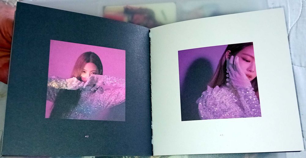 Оригинален албум  на попгрупата  BLACKPINK - "Square Up".