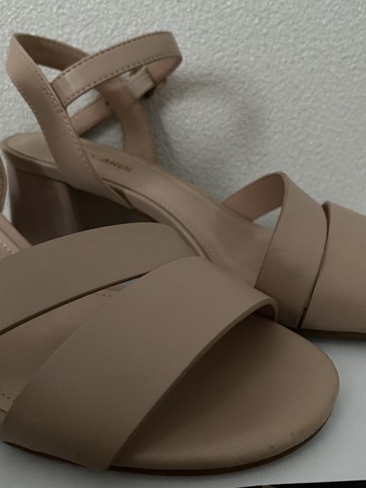 Туфли женские, бежевые