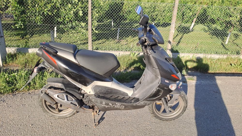 Scuter aprilia sr 50