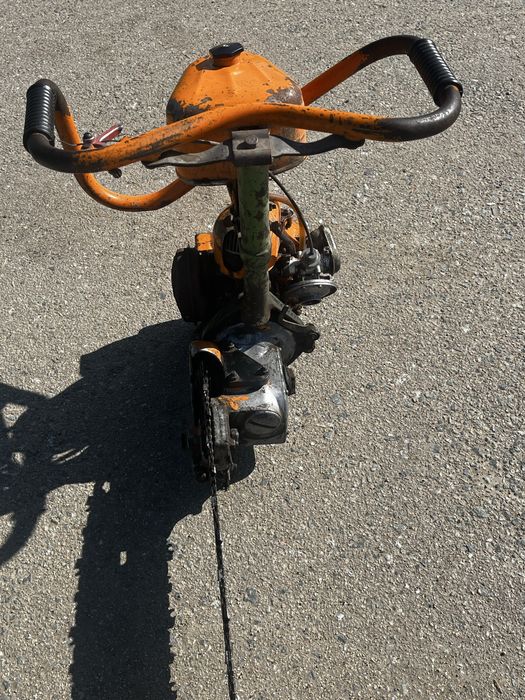 Продам бензопилу Дружба