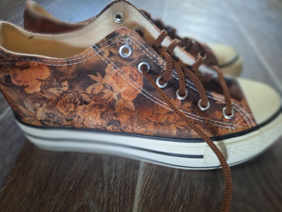 Продам кеды converse