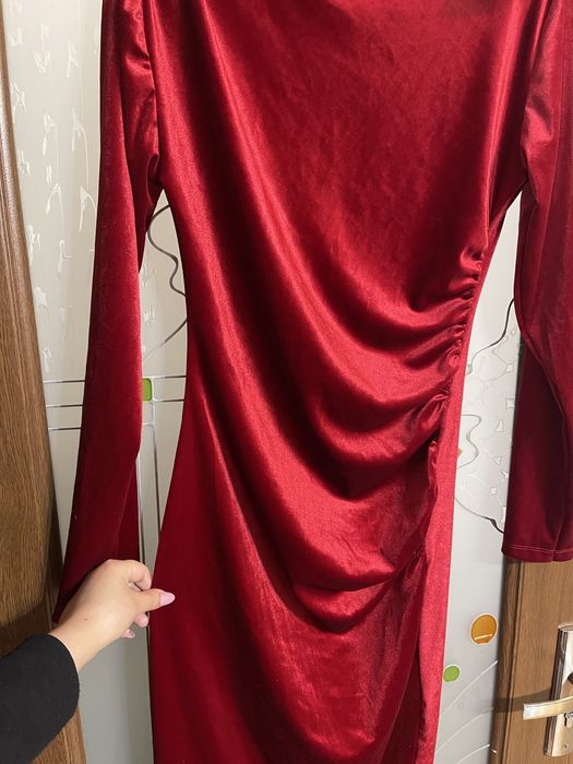 Rochie rosie catifea marime L